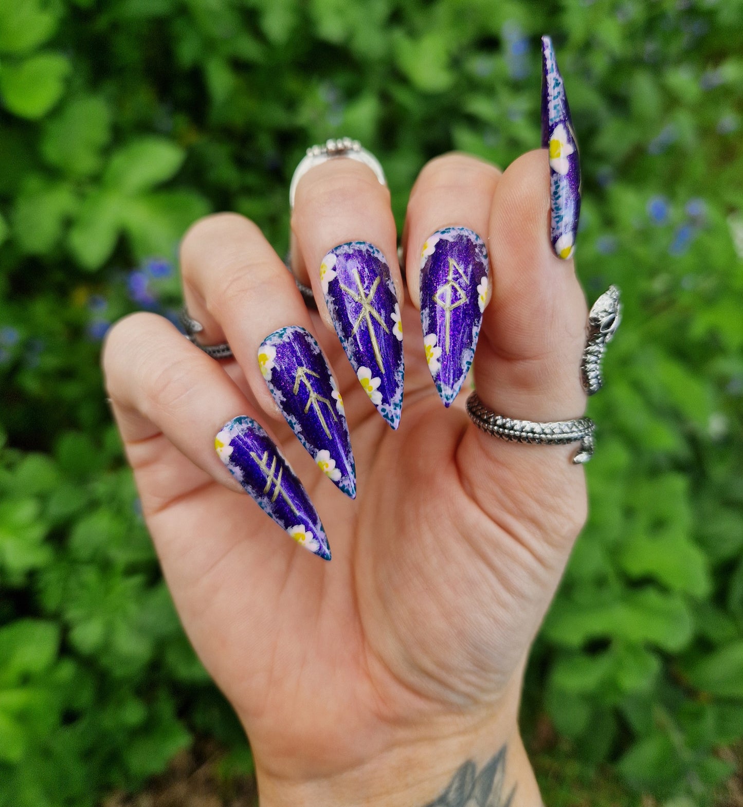 WITCHES RUNES